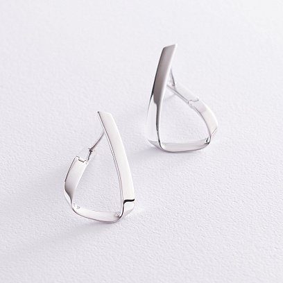 Золотые серьги на английской застежке с07543