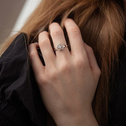 Золотое кольцо "Клевер" с бриллиантами 234401121 №2