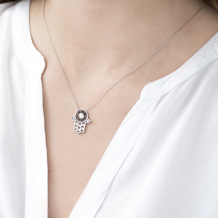 Срібне кольє "Хамса" (фіаніти) 18589 від ювелірного магазину Онікс