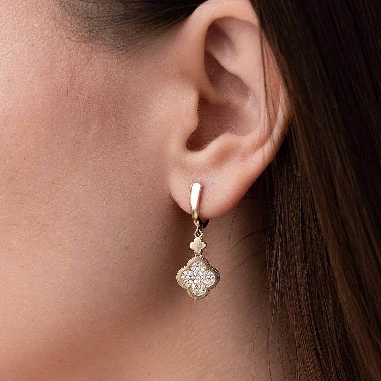 Серьги "Клевер" в желтом золоте (фианиты) с07778 от ювелирного магазина Оникс - 1