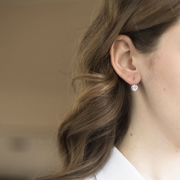 Срібні сережки "Сердечка" (фіаніт) 122391 від ювелірного магазину Онікс - 2