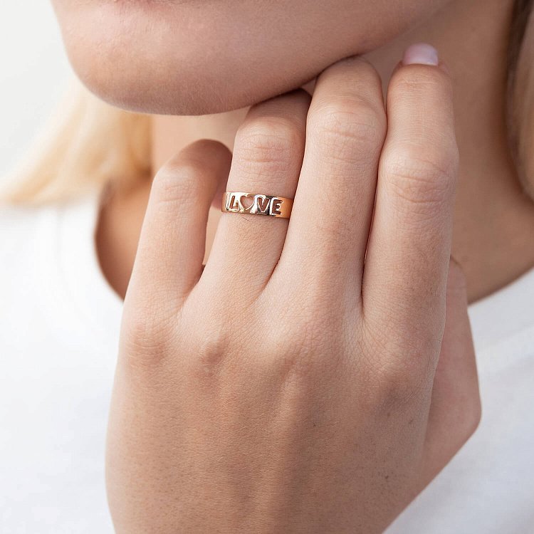 Золота каблучка "Love" к04879 - 1 Золота каблучка "Love" к04879 від ювелірного магазину Онікс - 1
