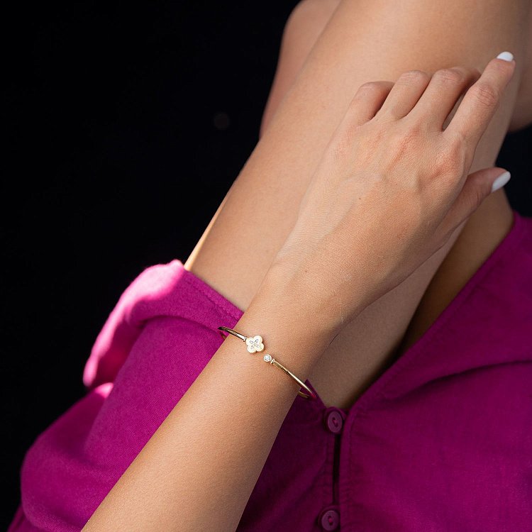 Золотой браслет "Клевер" (фианит) б04493 от ювелирного магазина Оникс - 1