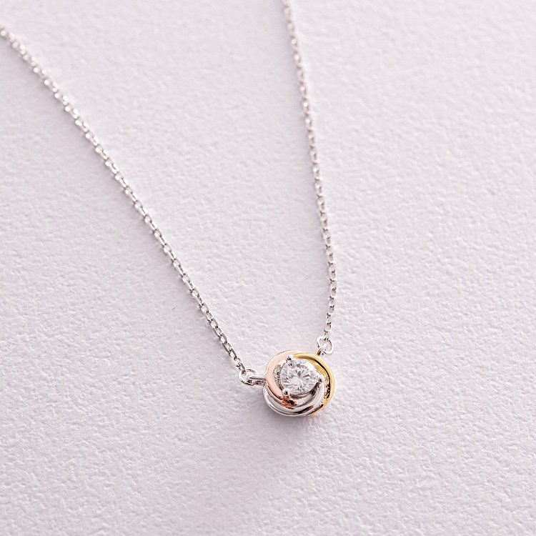 Срібне кольє з різнокольоровою позолотою (фіаніт) 181229 від ювелірного магазину Онікс