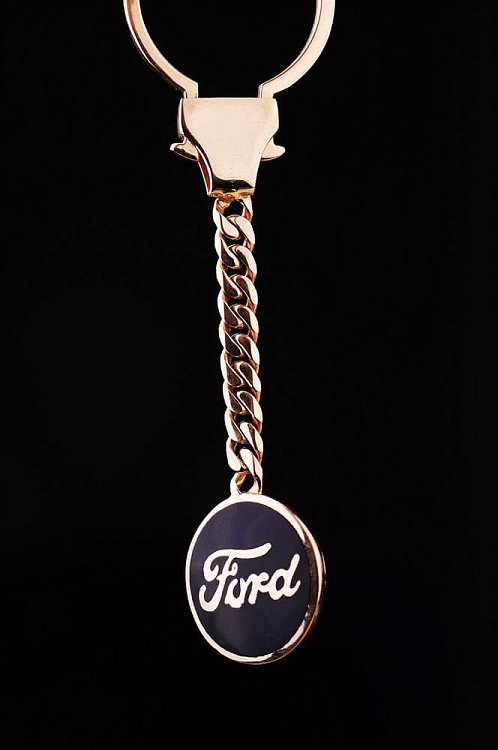 Брелок "Ford" бр00006 от ювелирного магазина Оникс - 1