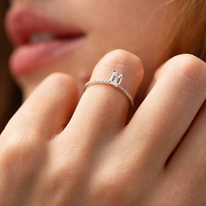 Заручальна золота каблучка з діамантами 241911121 №6