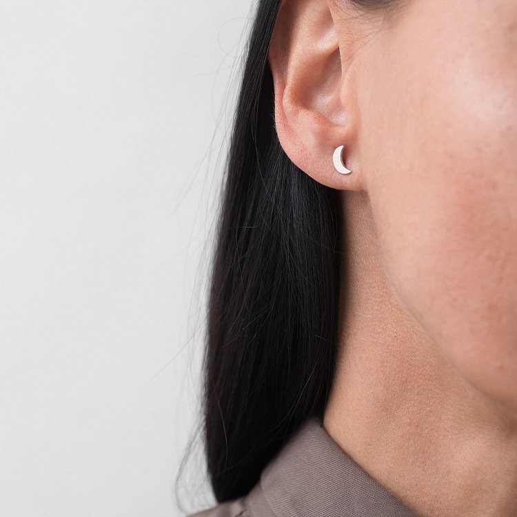 Золотые серьги-пусеты "Луна" с06412 от ювелирного магазина Оникс - 4