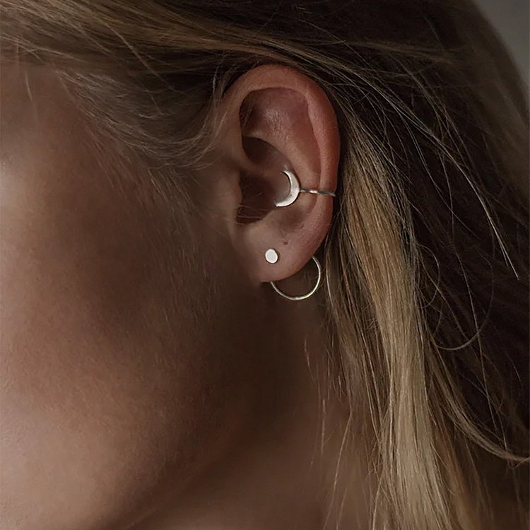 Серьга - каффа "Луна" в серебре 122901 от ювелирного магазина Оникс - 6