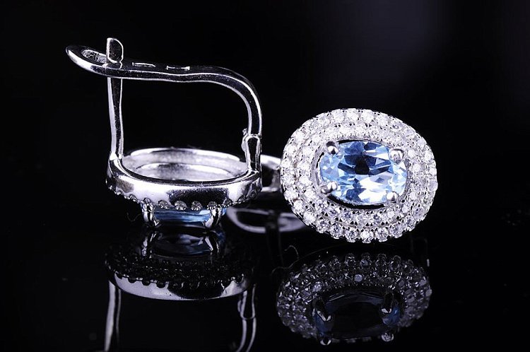 Женские серьги с голубым топазом (фианиты) 121349 от ювелирного магазина Оникс - 3