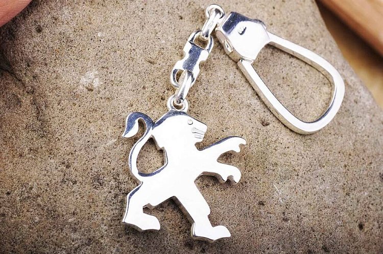 Брелок "Peugeot" 10034 от ювелирного магазина Оникс - 1