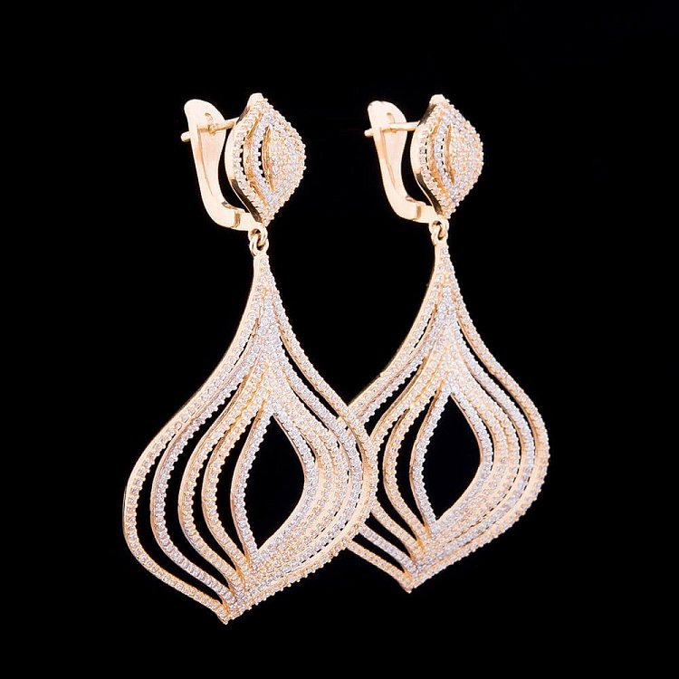 Золотые серьги "Винтаж" с фианитами с03363 от ювелирного магазина Оникс - 3