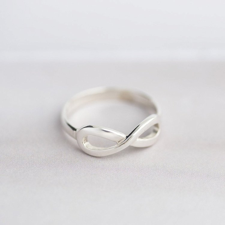 Серебряное кольцо "Бесконечность" 111376 от ювелирного магазина Оникс - 3