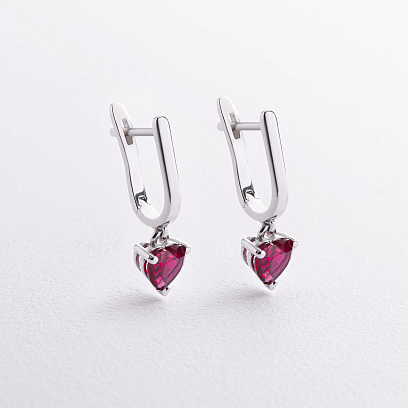 Серебряные серьги "Сердечки" (синт. рубины) 2620/1р-HRUB