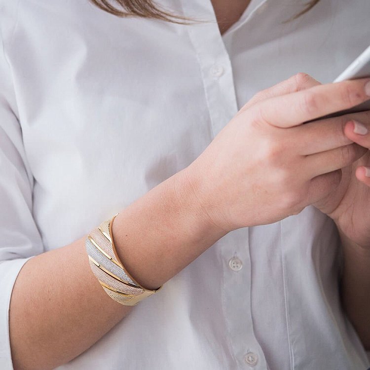 Браслет из желтого и белого золота с фианитами б01126 от ювелирного магазина Оникс - 4