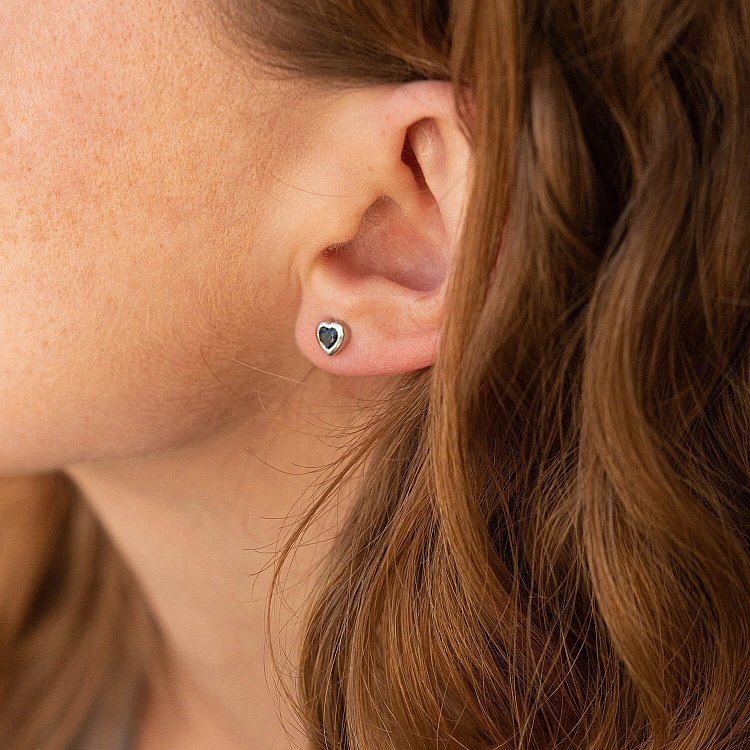 Золотые серьги - пусеты "Сердечки" с сапфирами сб0414gl от ювелирного магазина Оникс - 3