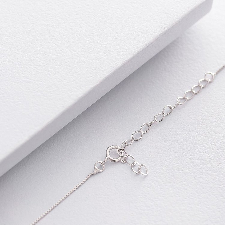 Серебряное колье с фианитом 18748 от ювелирного магазина Оникс - 2