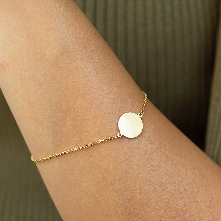 Браслет "Монетка" в желтом золоте (возможна гравировка) б04916 от ювелирного магазина Оникс - 4