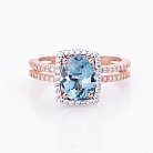 Золотое кольцо с голубым топазом и фианитами к04647 от ювелирного магазина Оникс - 3