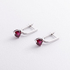 Серебряные серьги "Сердечки" (синт. рубины) 2620/1р-HRUB от ювелирного магазина Оникс - 1