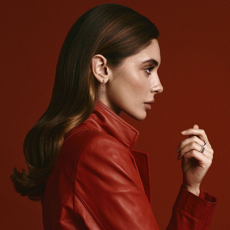 Золотое кольцо с разноцветными сапфирами и бриллиантами кб0479nl от ювелирного магазина Оникс - 2