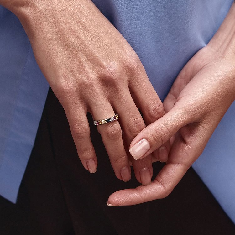 Золотое кольцо с разноцветными сапфирами кб0534м от ювелирного магазина Оникс - 1