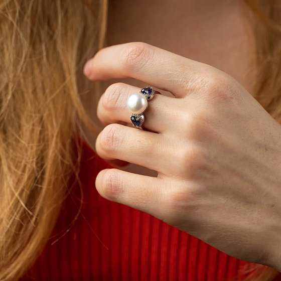 Серебряное кольцо "Сердечки" с жемчугом, синт. сапфирами и фианитами 1836/1р-PWTNS №2