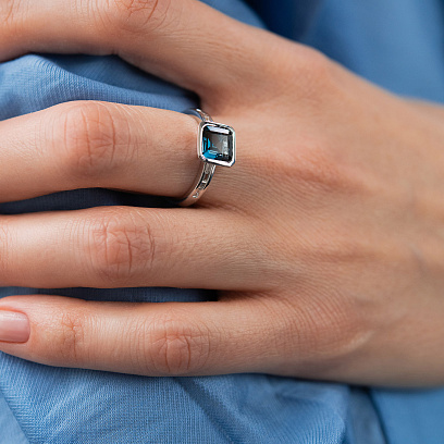 Золота каблучка з діамантами і топазом "Лондон блакитний" кб0674sm №6