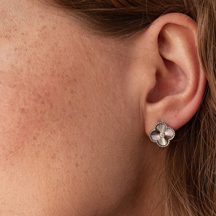 Серебряные серьги "Клевер" с фианитами 583 от ювелирного магазина Оникс - 4