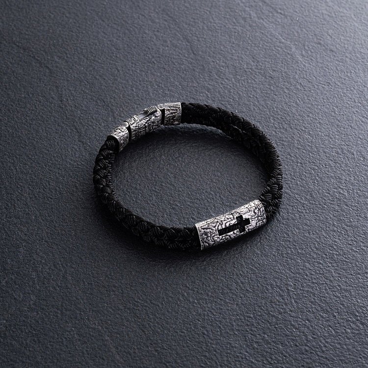 Мужской серебряный браслет с крестом 1309 от ювелирного магазина Оникс