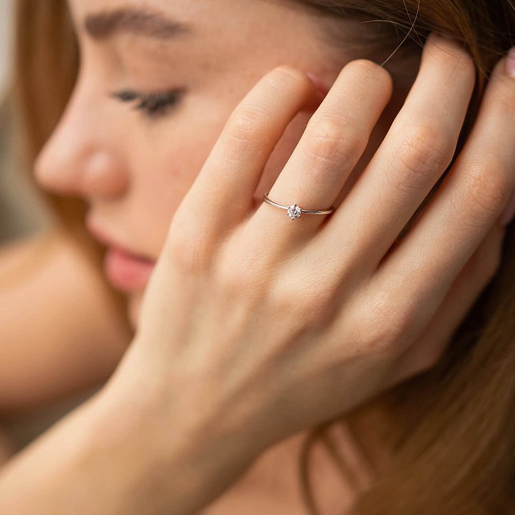 Заручальна золота каблучка з діамантом 227881121 від ювелірного магазину Онікс - 2