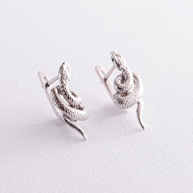Серьги "Змеи" в белом золоте с07941 от ювелирного магазина Оникс