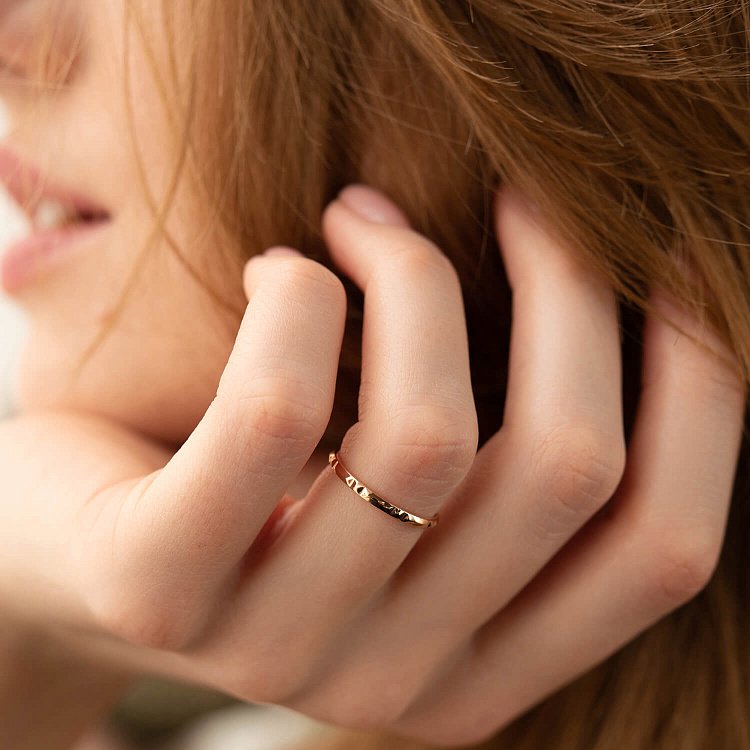 Кольцо "Меган" в красном золоте к07435 - 1 Кольцо "Меган" в красном золоте к07435 от ювелирного магазина Оникс - 1