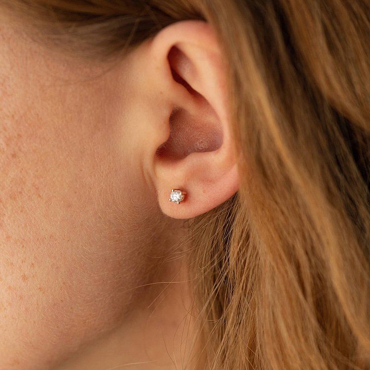 Сережки - пусети з діамантами (червоне золото) 34752421 від ювелірного магазину Онікс - 1