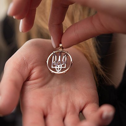 Золотий кулон "Герб України - Тризуб" з чорними діамантами 130602422 №4