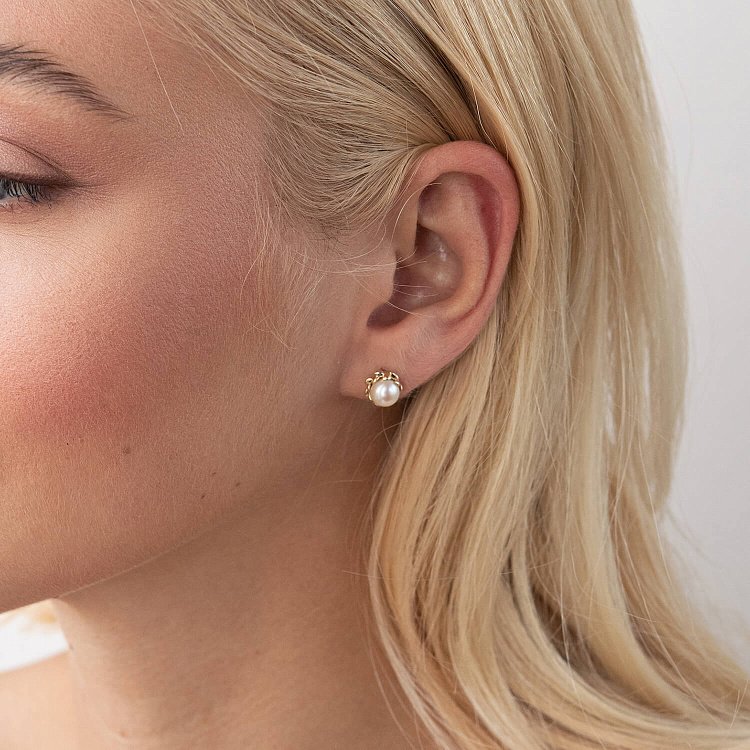 Золоті сережки - пусети з перлами с07578 від ювелірного магазину Онікс - 1