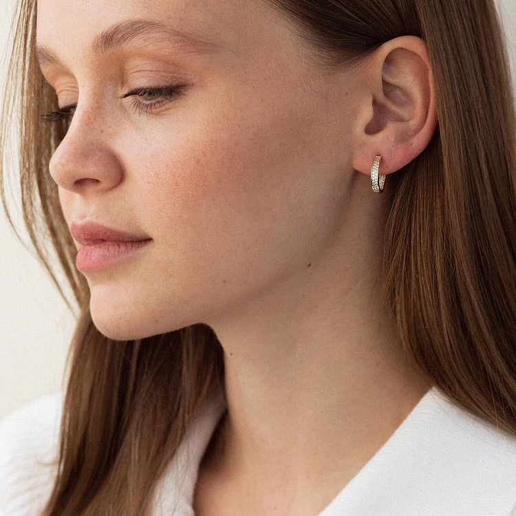 Серьги - кольца в желтом золоте (фианиты) с08712 от ювелирного магазина Оникс - 1