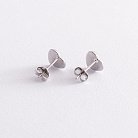 Серебряные серьги - пусеты "Сердечки" с эмалью 123054 от ювелирного магазина Оникс - 2