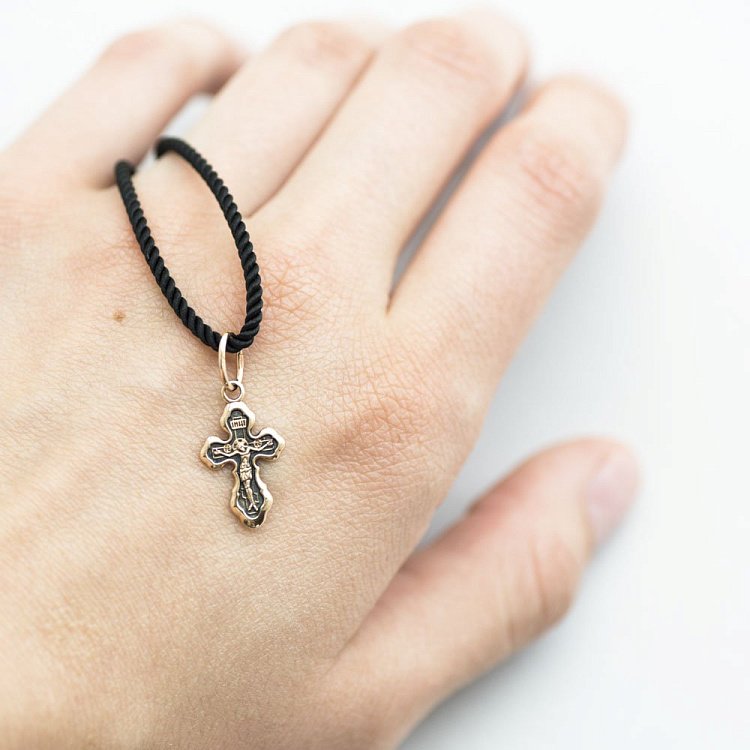 Дитячий золотий православний хрестик "Розп'яття. Спаси і збережи" п02320 від ювелірного магазину Онікс - 1