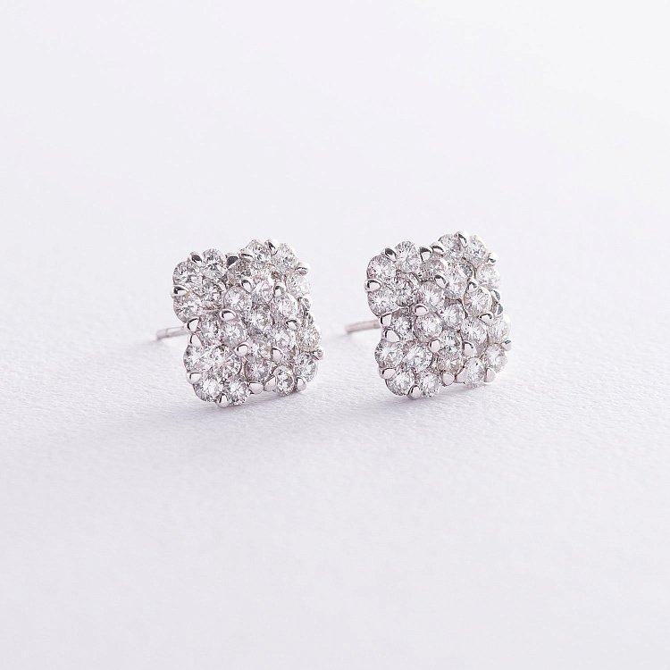 Золотые серьги - пусеты "Клевер" с бриллиантами AR5793A-echa от ювелирного магазина Оникс