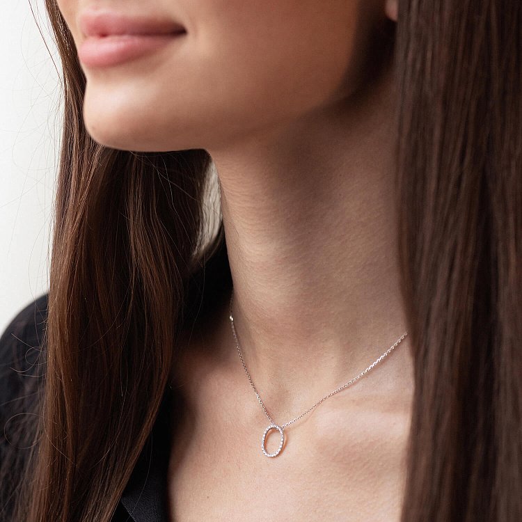 Золотое колье с буквой "О" с бриллиантами 133931121 от ювелирного магазина Оникс - 3