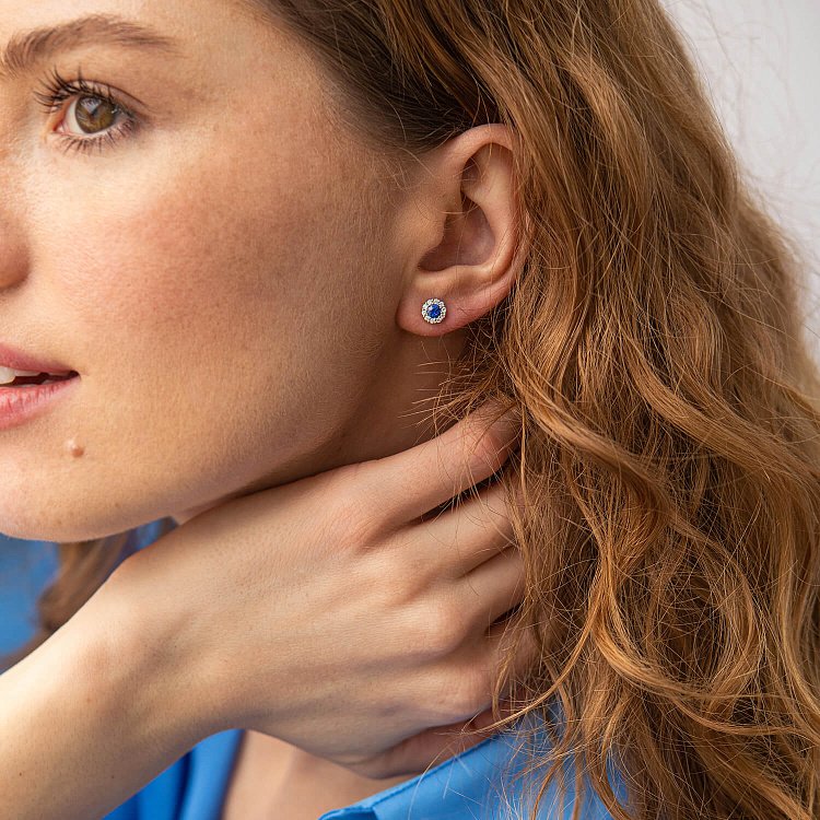 Золоті сережки - пусети з діамантами та сапфірами сб0456nl від ювелірного магазину Онікс - 1