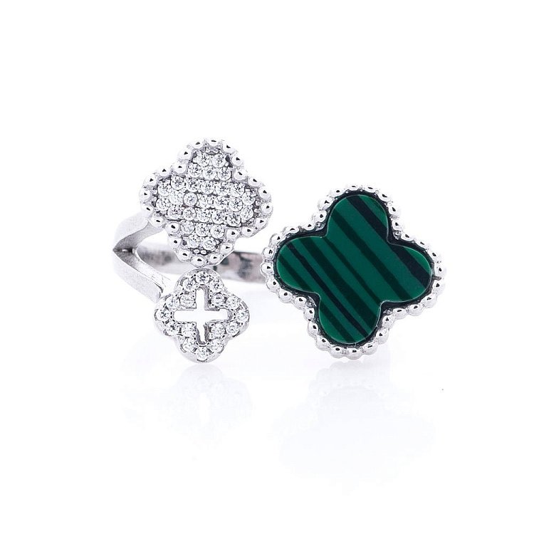 Серебряное кольцо "Клевер" (фианит, им. малахит) 111774 - 2 Серебряное кольцо "Клевер" (фианит, им. малахит) 111774 от ювелирного магазина Оникс - 2