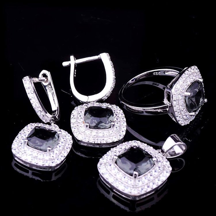 Серебряные сережки (фианит, синтетическая шпинель) с020 от ювелирного магазина Оникс - 5