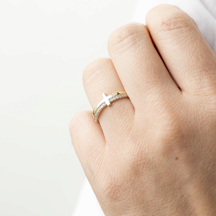Золота каблучка з хрестиком (фіаніти) к05488 від ювелірного магазину Онікс - 3