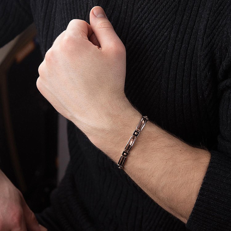 Мужской золотой браслет б05052 от ювелирного магазина Оникс - 1