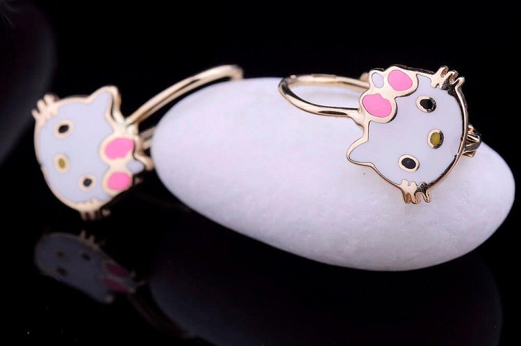 Золотые сережки "Hello Kitty" (эмаль) с03211 от ювелирного магазина Оникс - 1