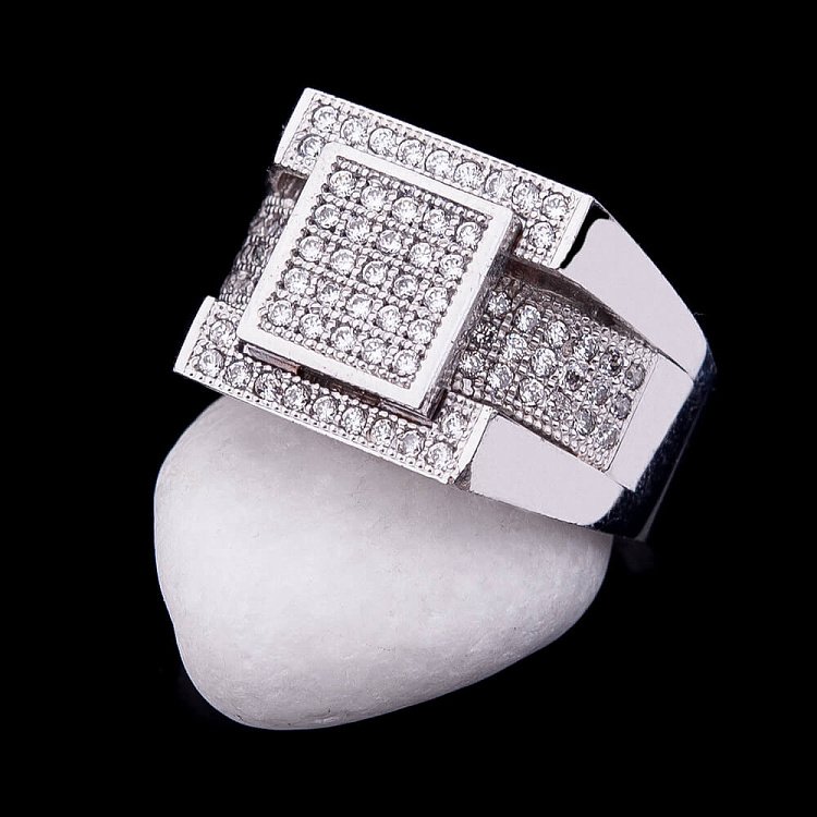 Срібна печатка з фіанітами 11919 від ювелірного магазину Онікс