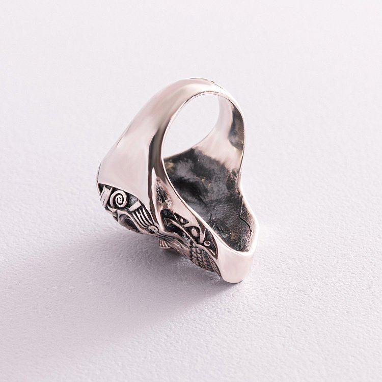 Серебряное мужское кольцо с черепом (чернение) 112190 от ювелирного магазина Оникс - 3