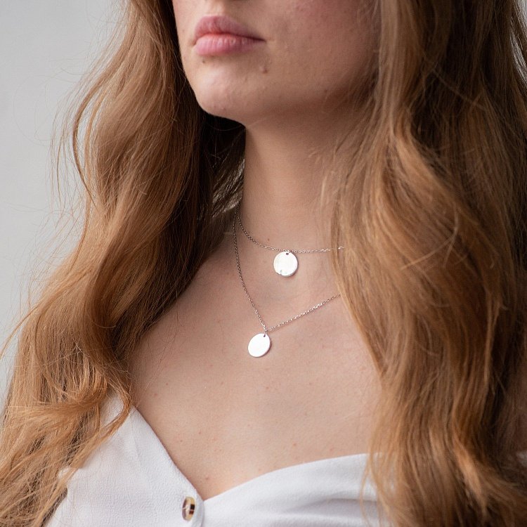 Подвійне срібне кольє "Монети" (можливе гравіювання) 181010 від ювелірного магазину Онікс - 4