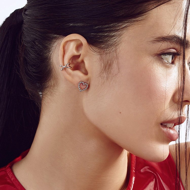 Серьги-пусеты "Влюбленные сердца" в белом золоте с06897 от ювелирного магазина Оникс - 11